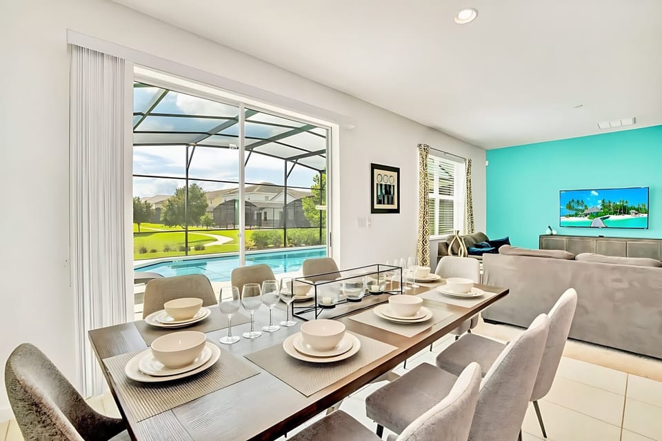 House (6 Bedrooms) | Interior