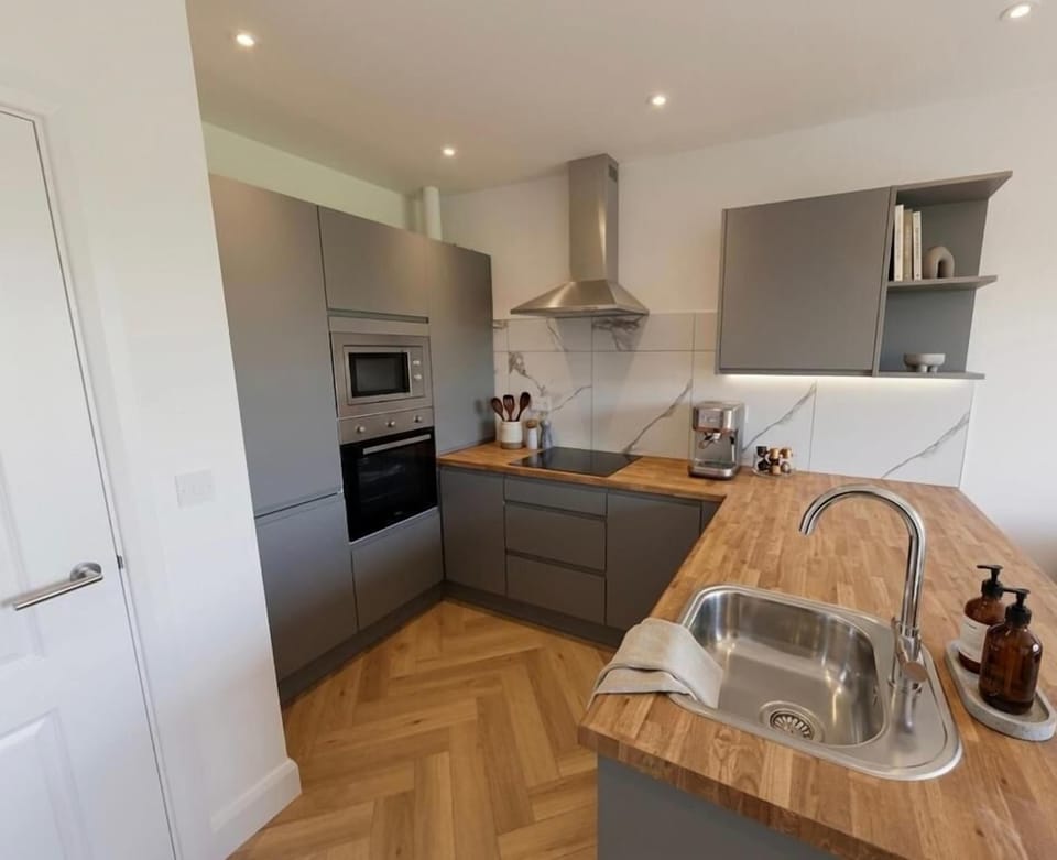Apartment, 3 Bedrooms | Interior