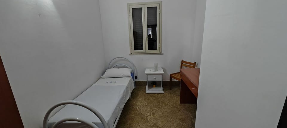Autumn, Bedroom, Spring, Summer