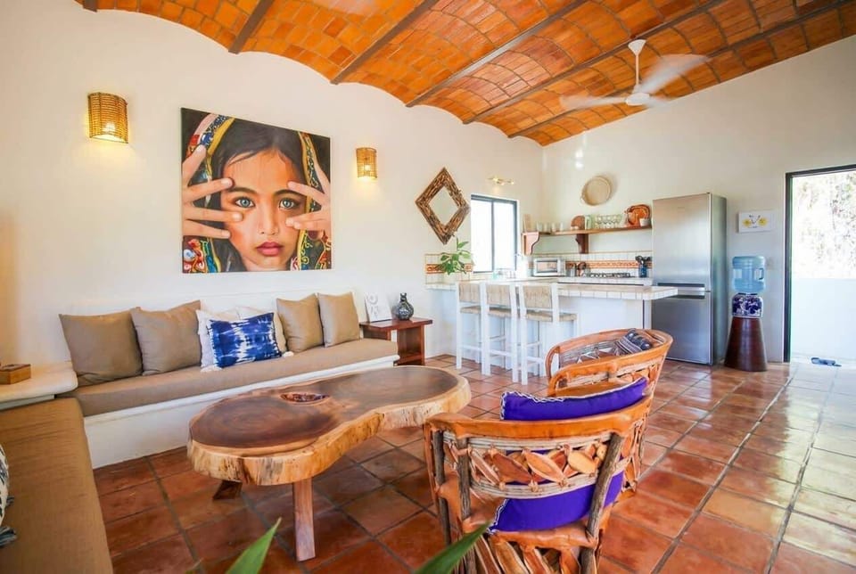 Casita 4 Livingroom and Kitchen