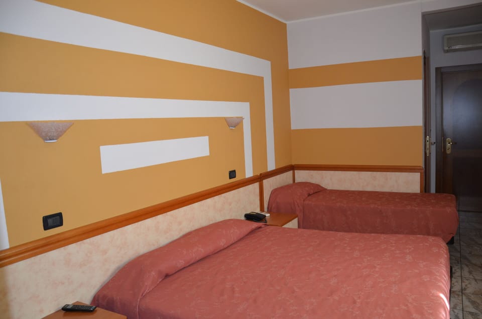 Triple Room | Free WiFi