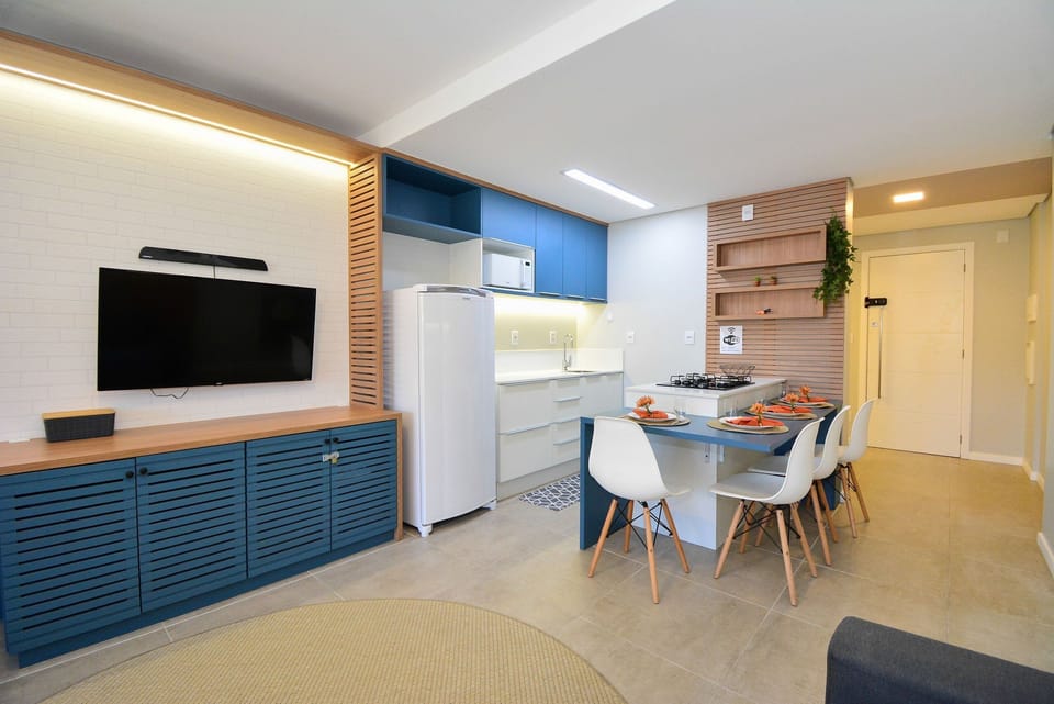 Apartment | Dining