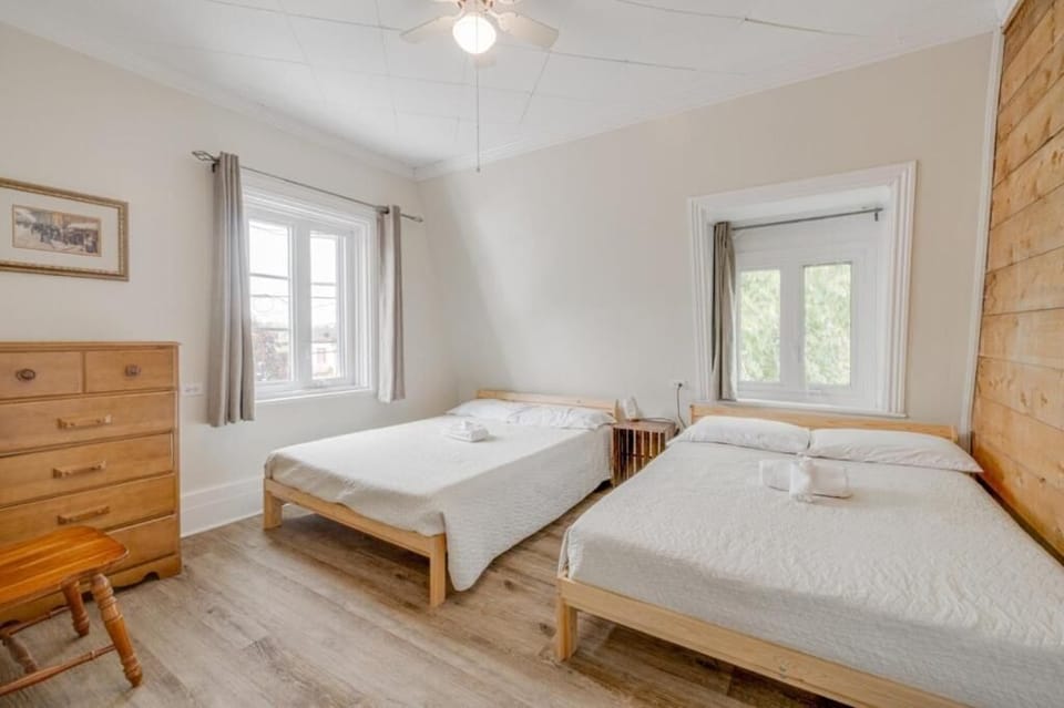 Blackout drapes, WiFi (free)