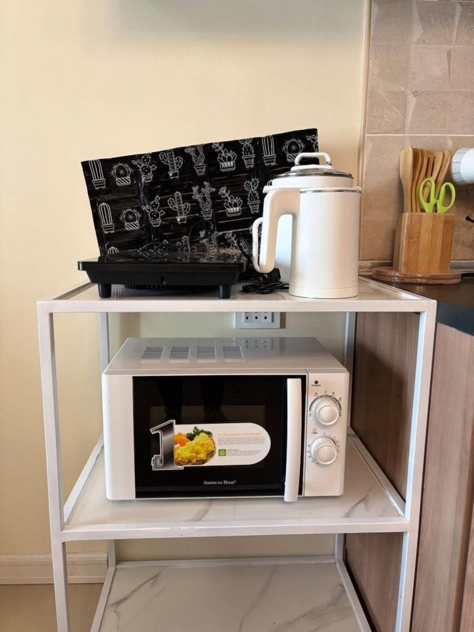 Kitchenette Amenities