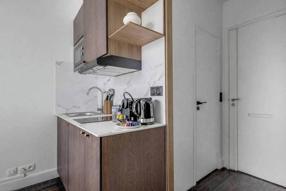 House | Private kitchen | Coffee/tea maker, fridge, microwave, stovetop