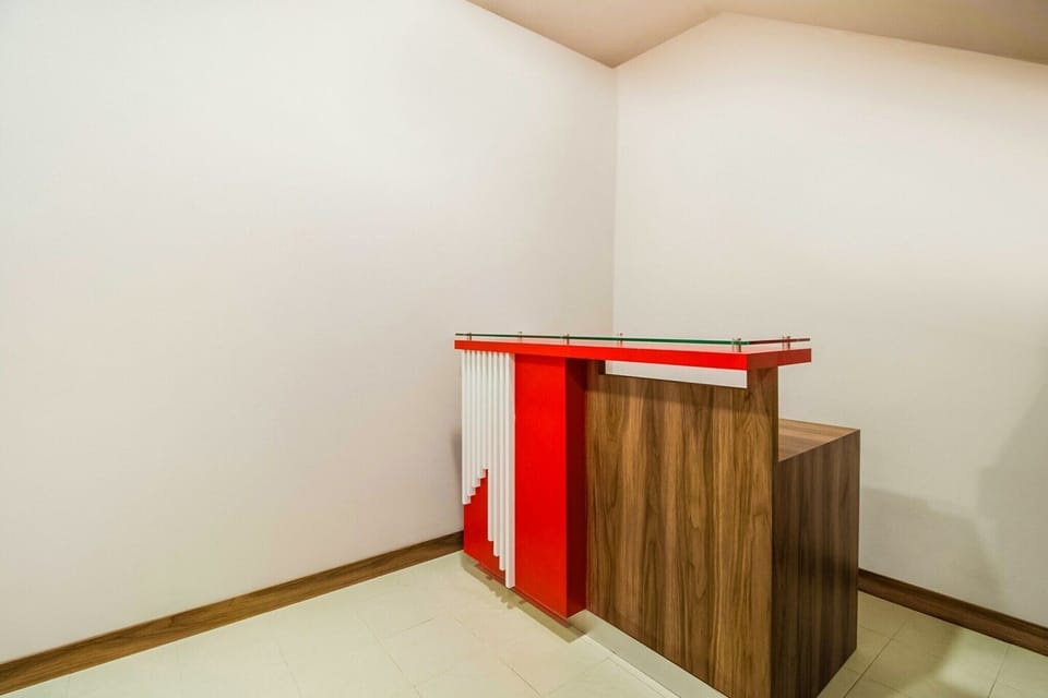 Entrance / Reception