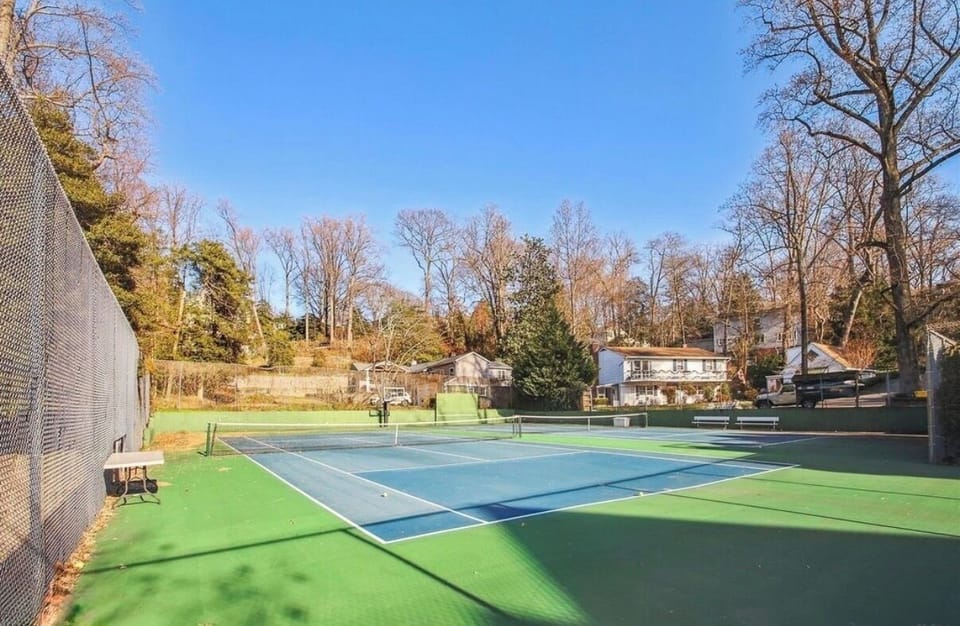 Sport court