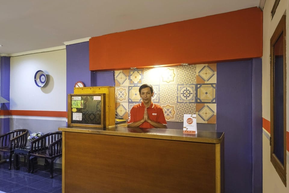 Entrance / Reception