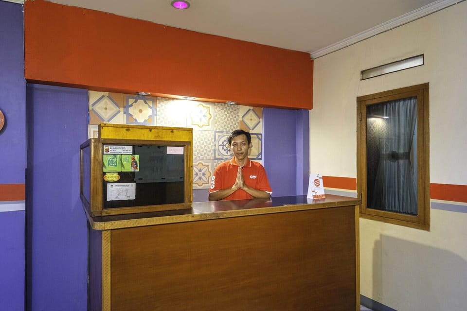 Entrance / Reception