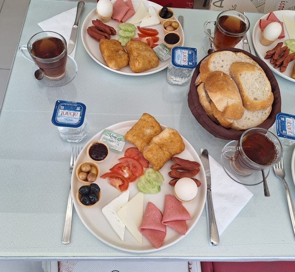 Breakfast meal