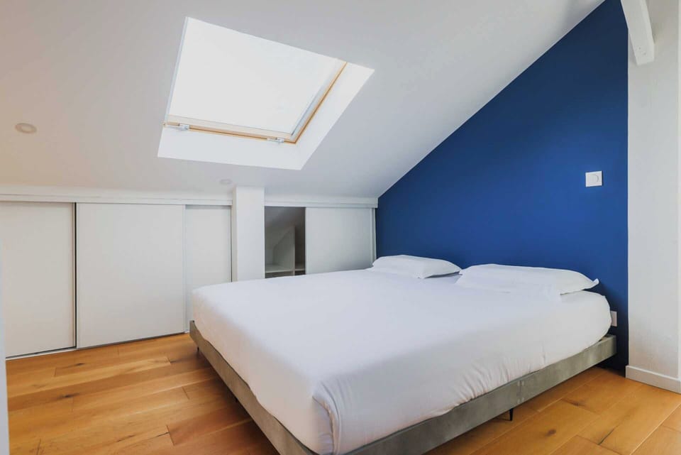Apartment | 3 bedrooms, laptop workspace, iron/ironing board, bed sheets