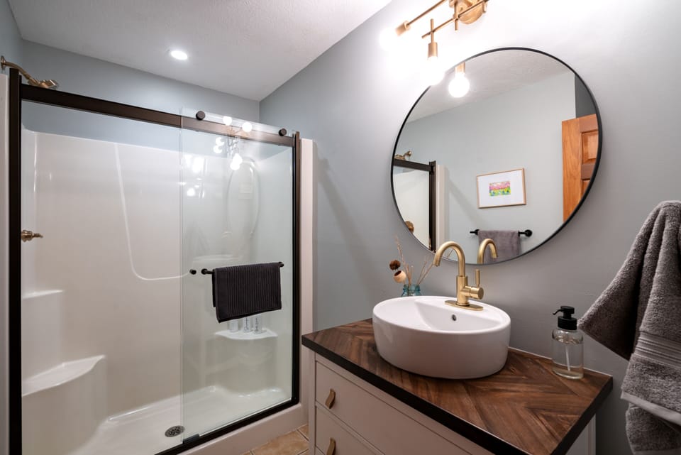 First floor bathroom, with shower