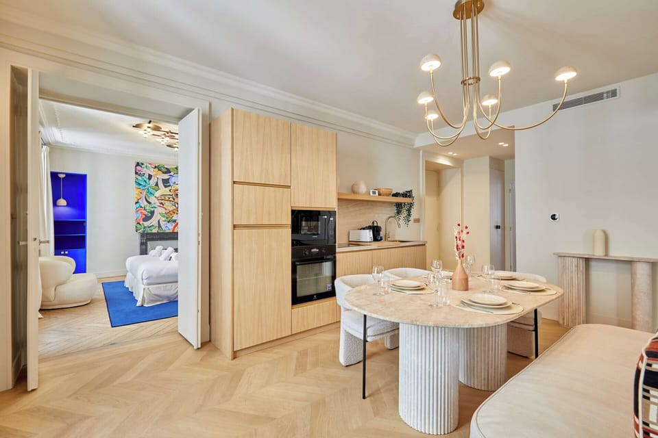 Apartment | Dining