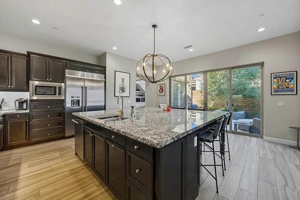 Fully Stocked Kitchen