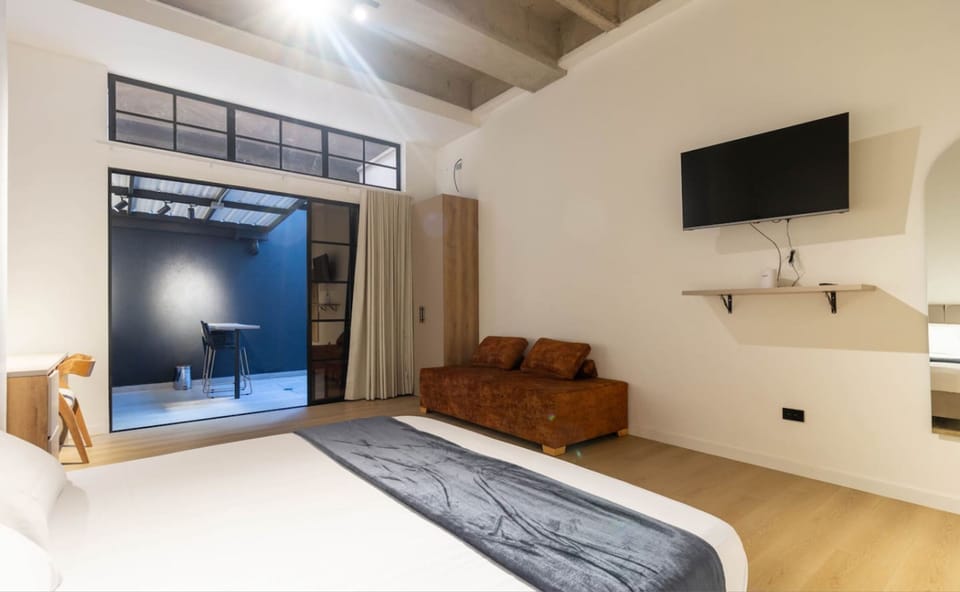 Opera 102 in Medell n Apartment in Medellin