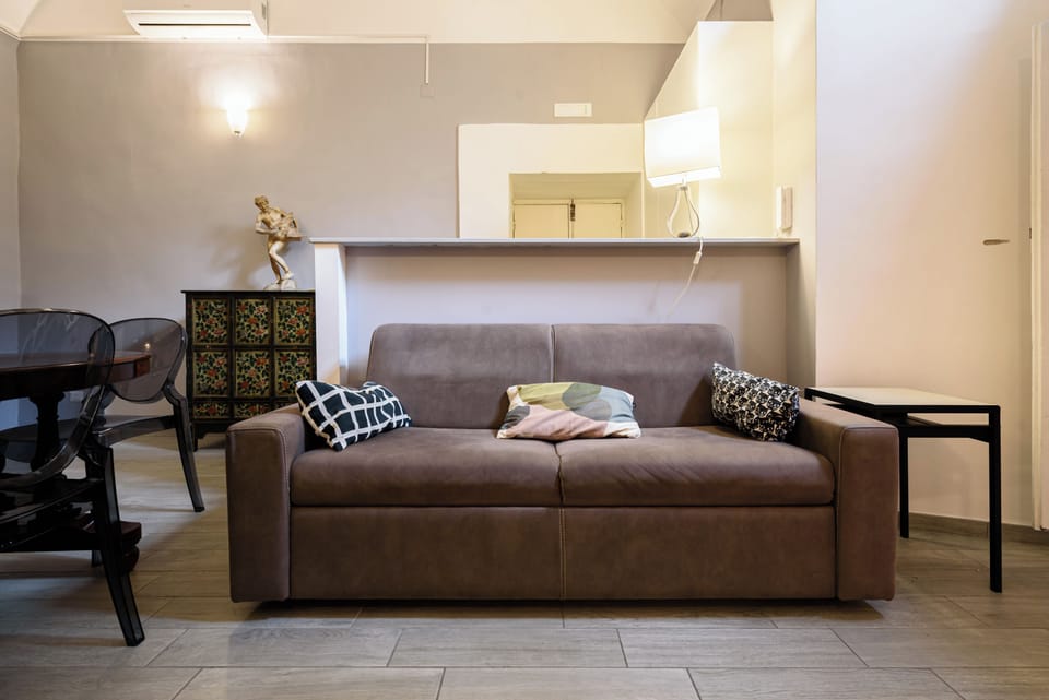 Apartment (1 Bedroom) | Living area | TV