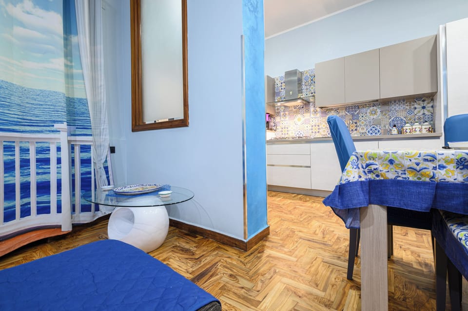 Apartment (2 Bedrooms) | Living area | TV