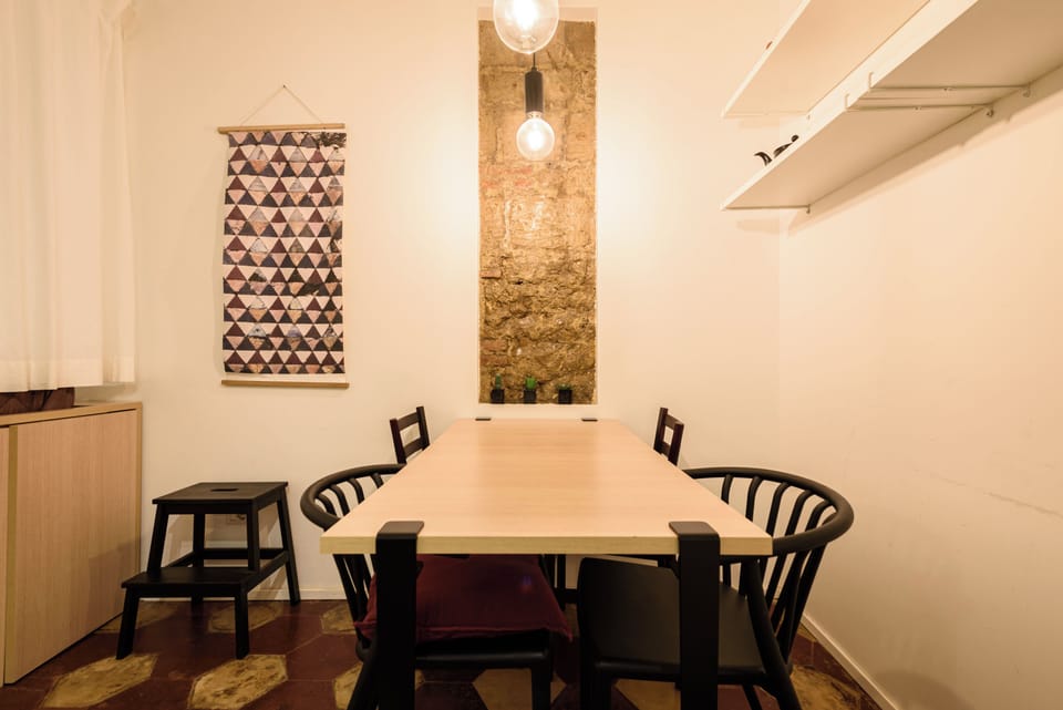 Apartment (1 Bedroom) | Dining room
