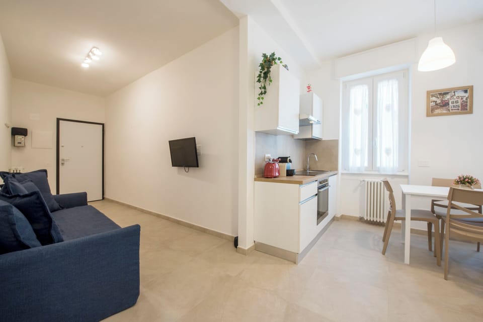 Apartment (1 Bedroom) | Interior
