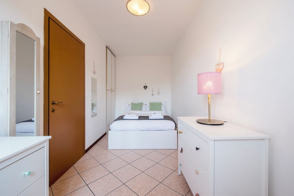 Apartment (1 Bedroom) | 1 bedroom, iron/ironing board