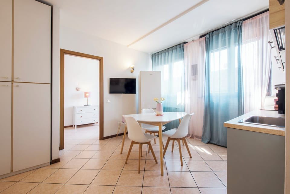 Apartment (1 Bedroom) | Interior