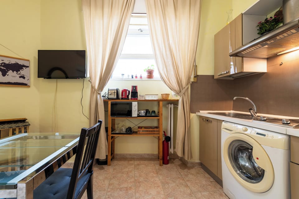 Apartment (1 Bedroom) | Private kitchen | Microwave, stovetop, espresso maker, electric kettle