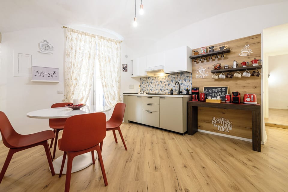 Apartment (1 Bedroom) | Private kitchenette | Microwave, espresso maker, electric kettle