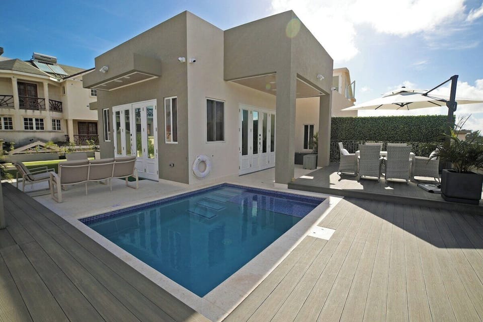 3BR Modern Villa w/ Private Pool & Fire Pit (3271)