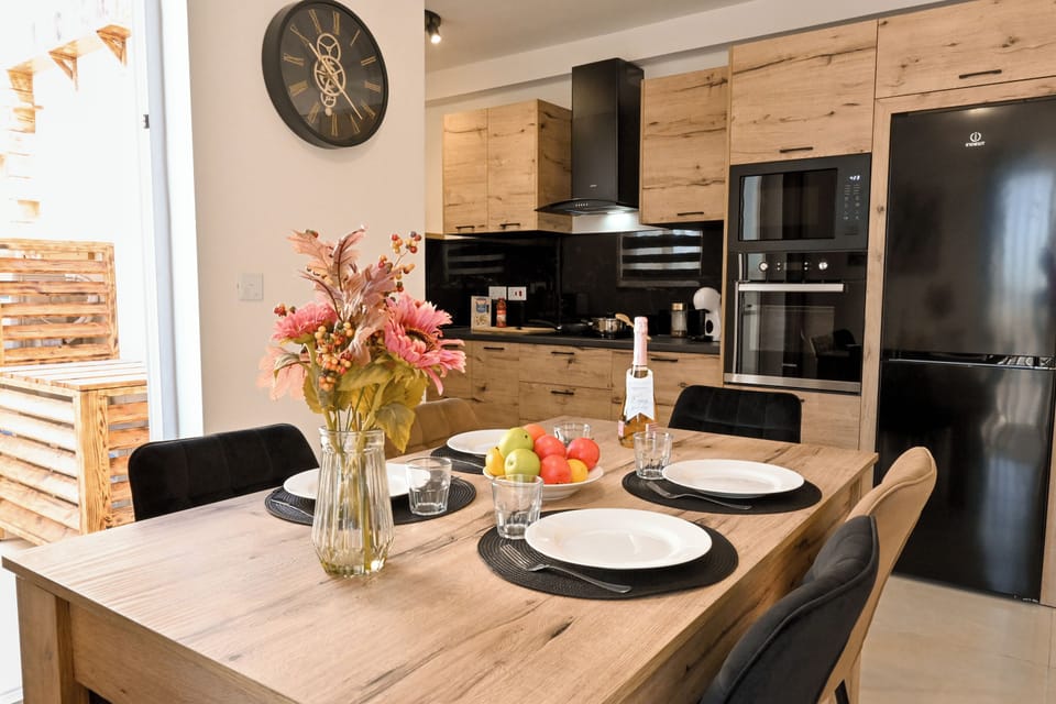 Kitchen and dining area