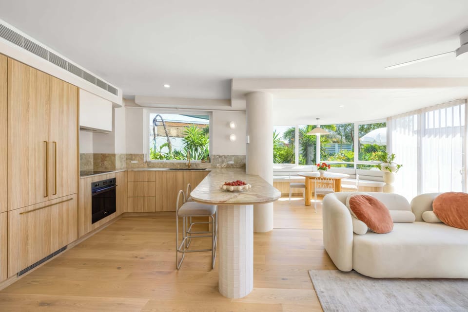 Chic and spacious stay in vibrant Caloundra