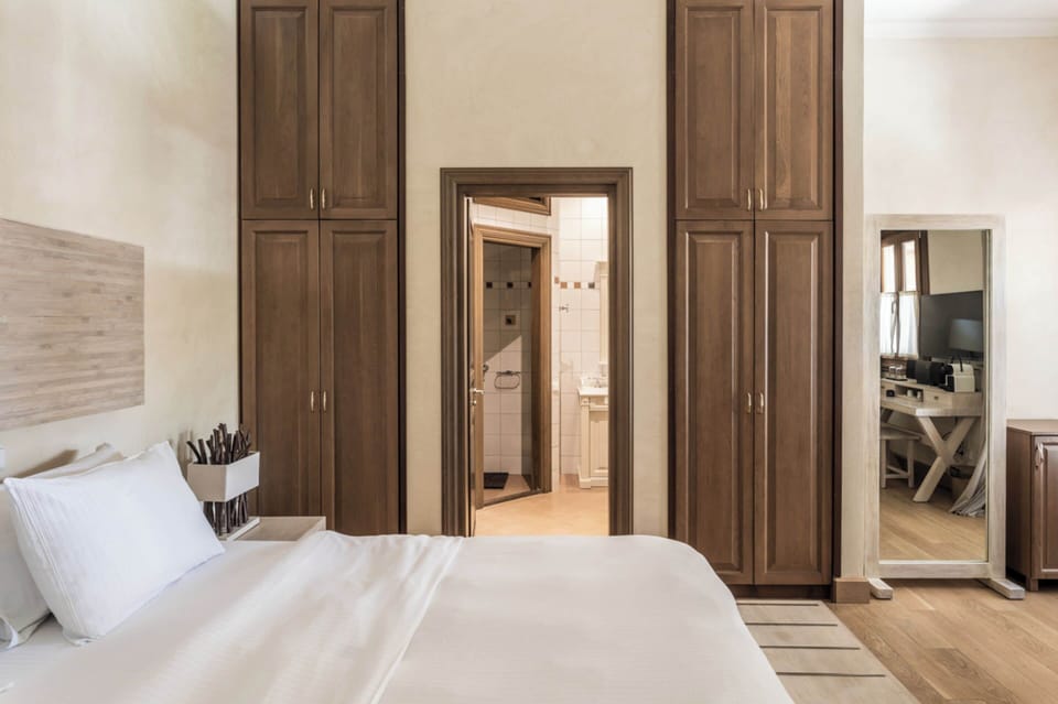 Luxury Villa, 5 Bedrooms, Private Pool, Sea View | Egyptian cotton sheets, premium bedding, memory foam beds, minibar