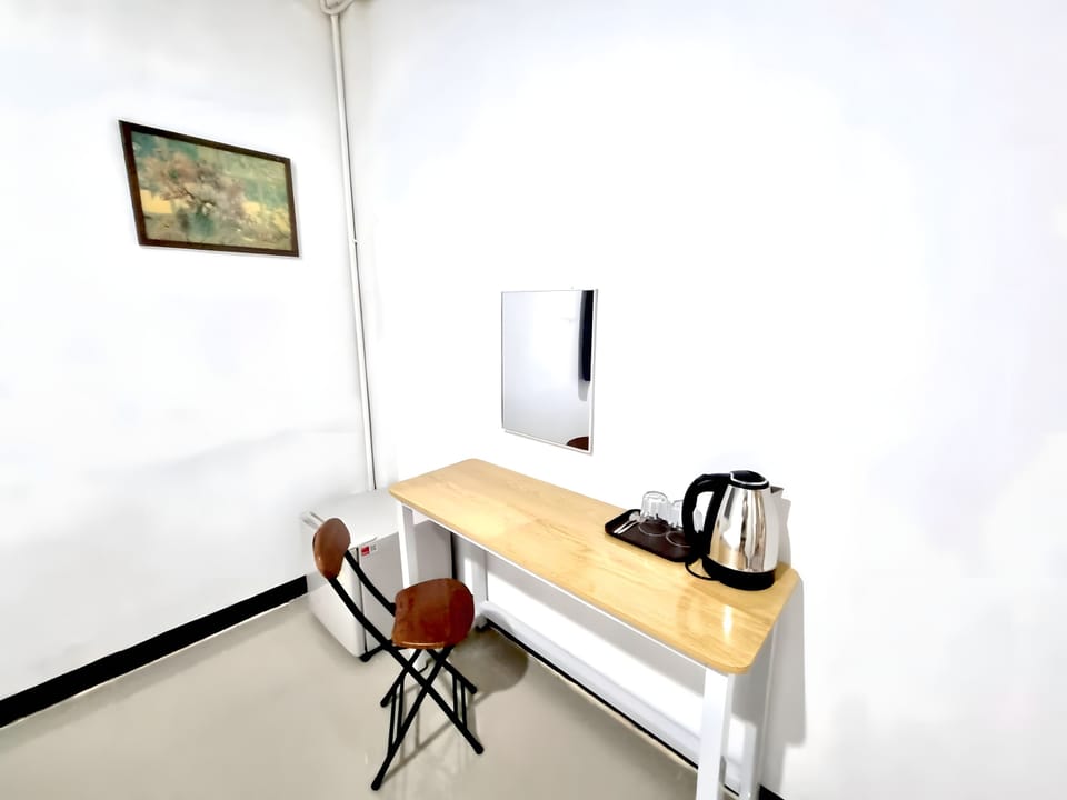 Double Room, 1 Double Bed, Private Bathroom | Desk, free WiFi