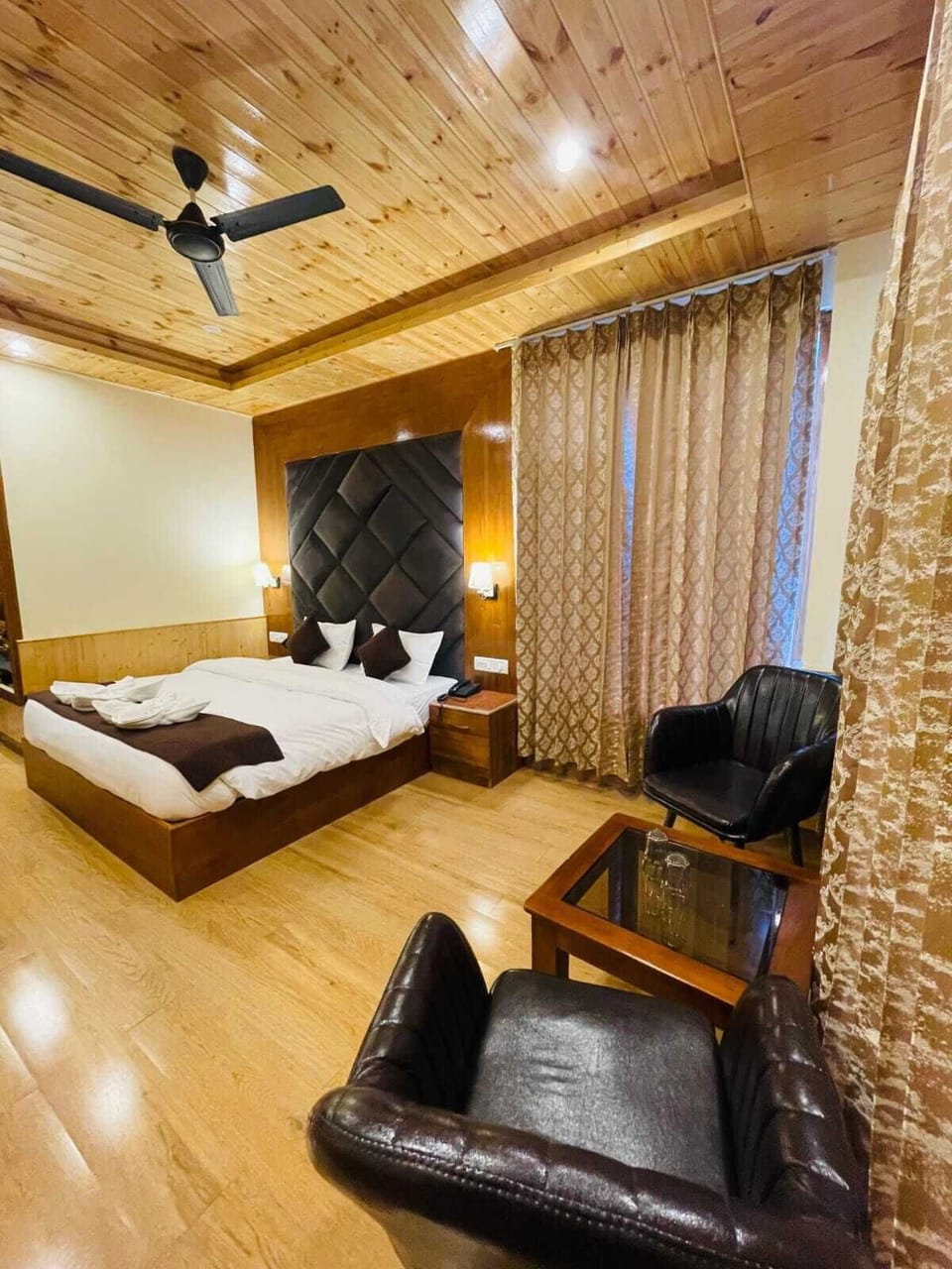Standard Room | Desk, free WiFi