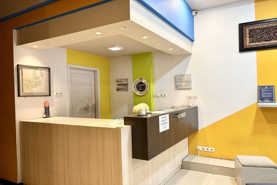 Entrance / Reception