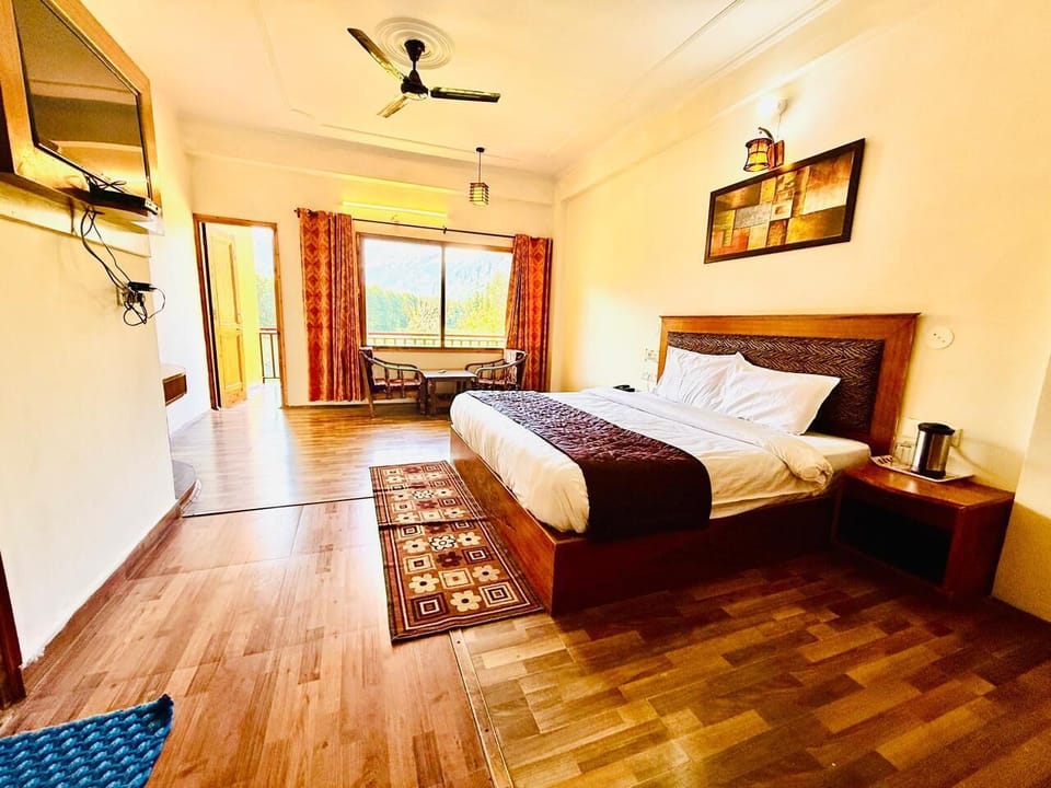 Superior Room | Desk, free WiFi