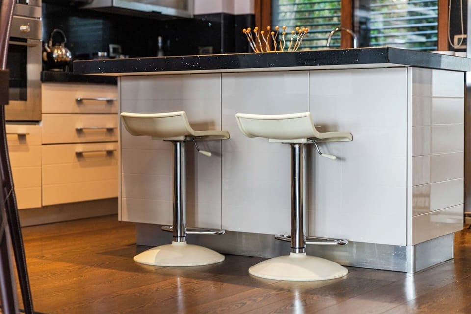 Fully-equipped kitchen details