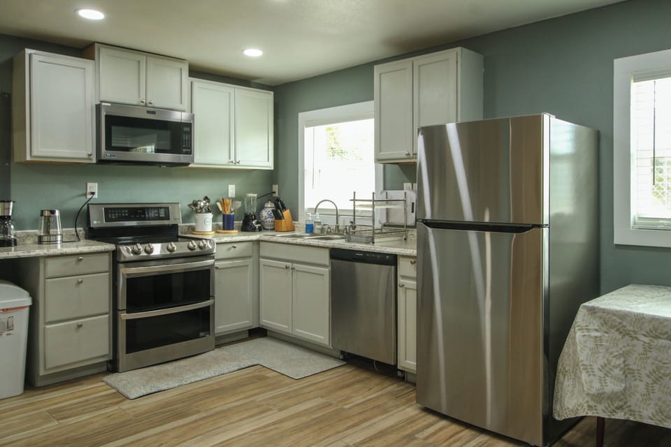 House, Patio, Garden View | Private kitchen