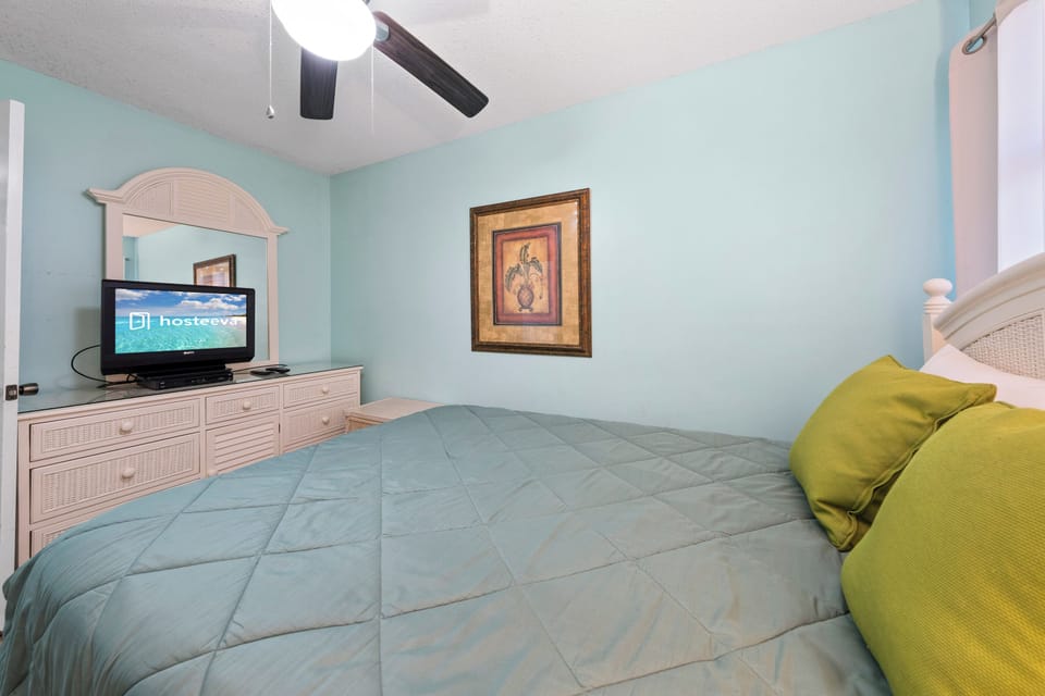 Signature Condo, 1 Bedroom, Patio, Garden View | Individually decorated, individually furnished, iron/ironing board