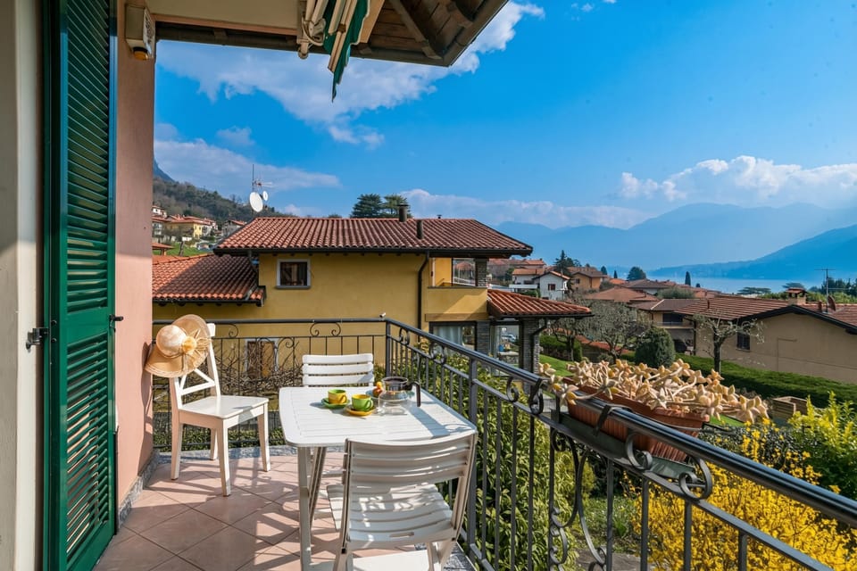 Family House, Multiple Bedrooms (Lenno Il Guscio) | Outdoor dining