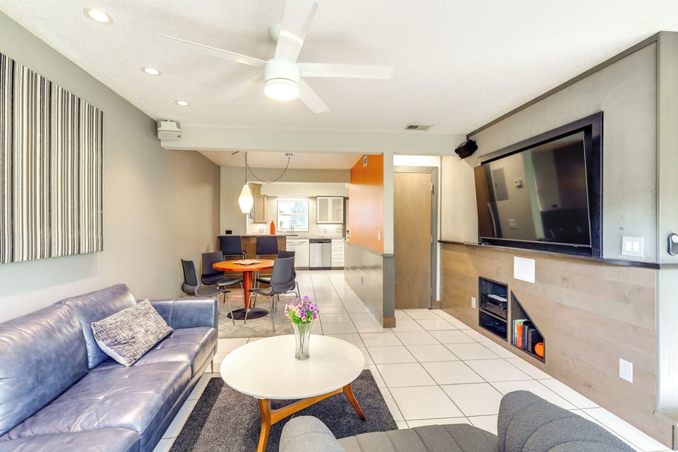 Apartment (2 Bedrooms) | Front of property