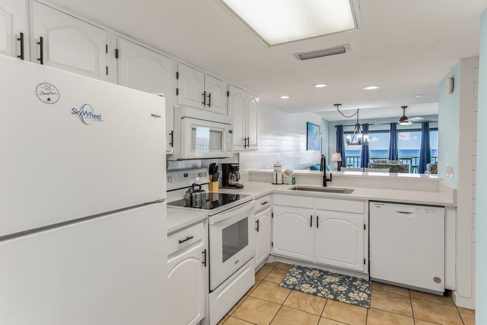 Full Kitchen