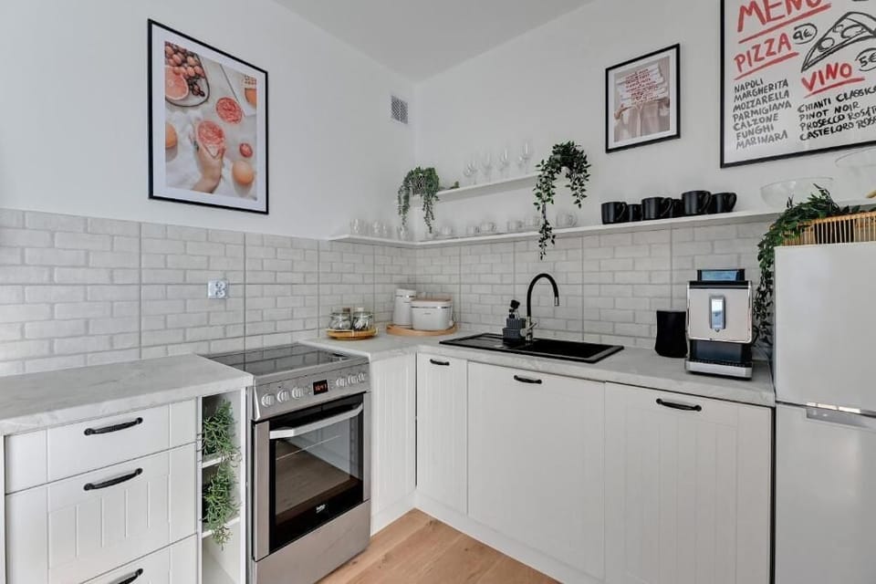 Apartment | Private kitchen | Electric kettle, highchair