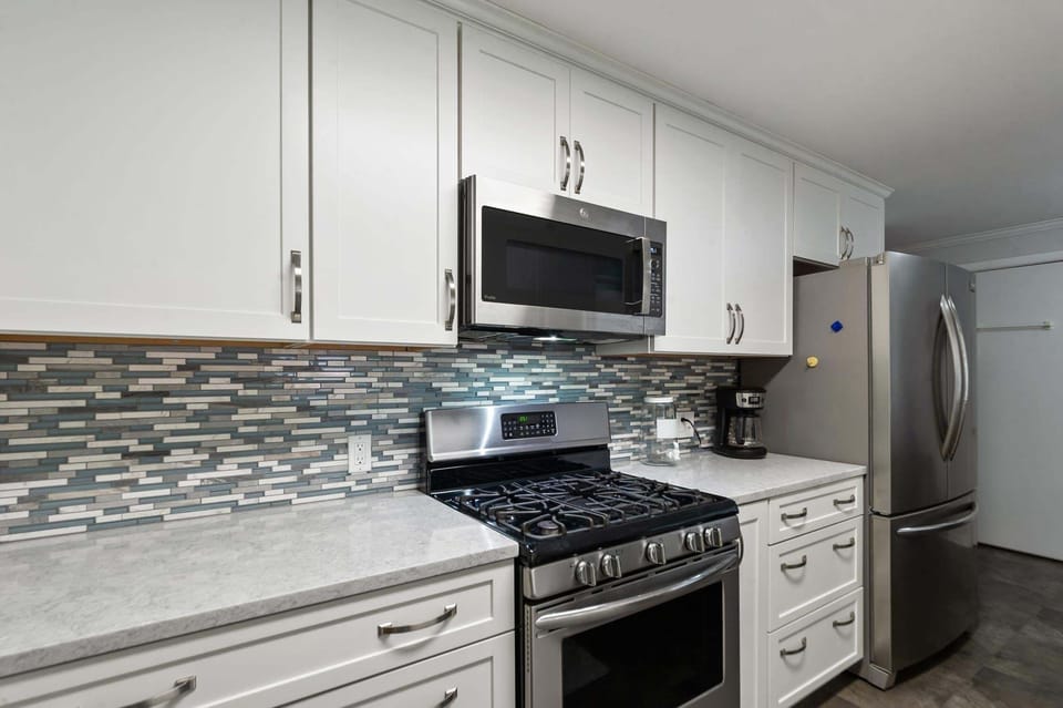 House, 3 Bedrooms | Private kitchen | Coffee/tea maker, fridge, oven, toaster