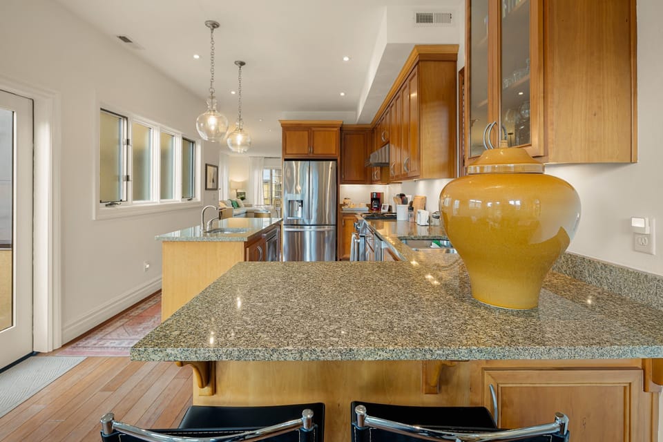 House, 3 Bedrooms | Private kitchen | Fridge, oven, coffee/tea maker, toaster