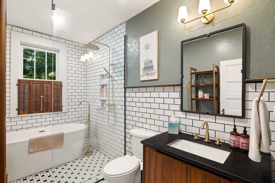 Elizabeth Page House - Charming & Modern Bungalow 3 Bedroom Home House in Springfield