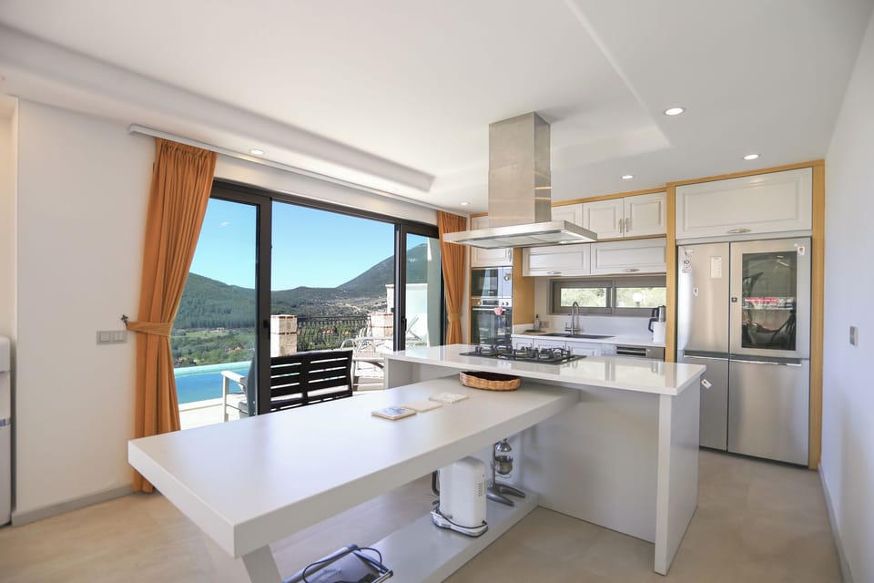 Villa, Mountain View | Private kitchen | Full-size fridge, oven, stovetop, dishwasher