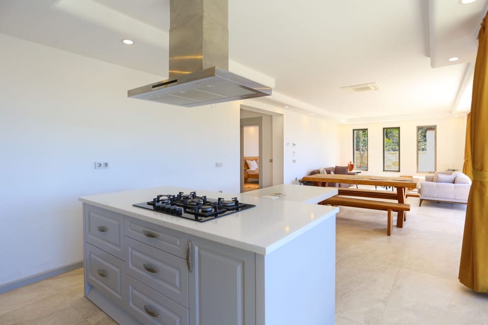 Villa, Mountain View | Private kitchen | Full-size fridge, oven, stovetop, dishwasher