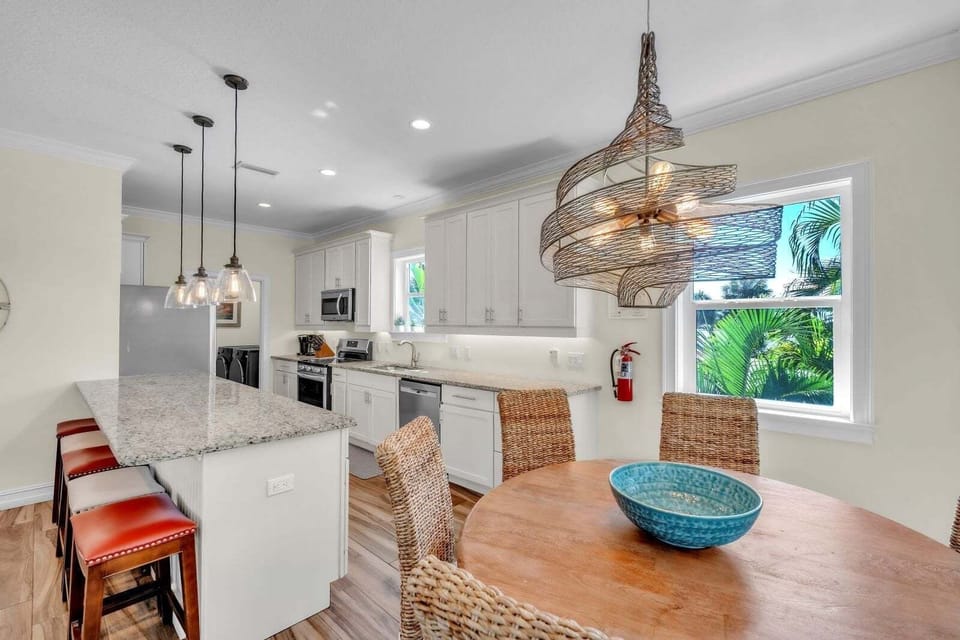 House, 3 Bedrooms | Dining