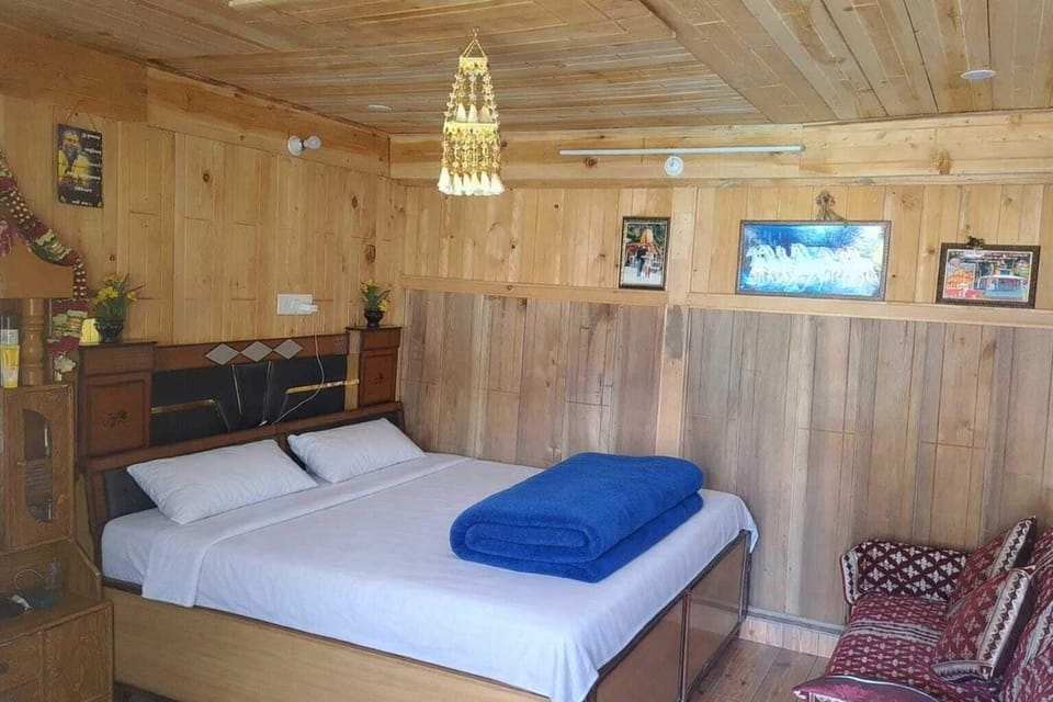 Family Room, 4 Bedrooms, Balcony, Hill View | Free WiFi
