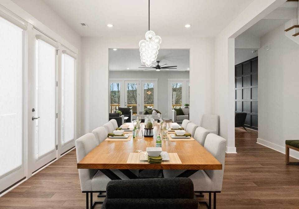 House, Multiple Beds (Paddle Pointe) | Dining